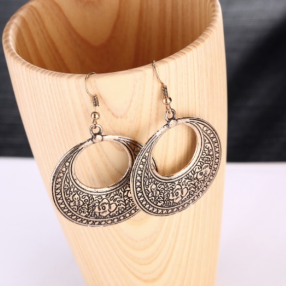 Boho Ethnic Dangle Earrings - Picture 5 of 10